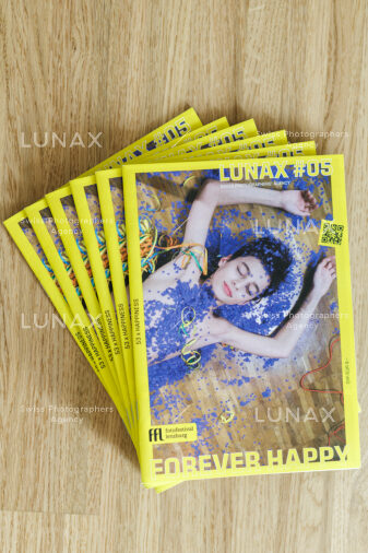 Zine #05 Forever Happy