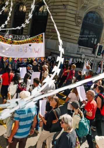 Demonstration 'Zwischen uns keine Grenzen', Speichergasse Bern