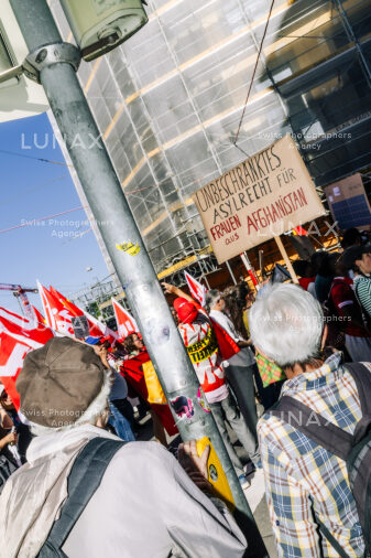 Demonstration 'Zwischen uns keine Grenzen', Bern