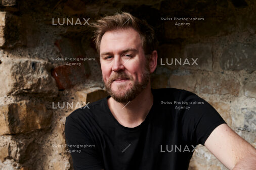 Portrait Benedikt Meyer im St. Alban-Tal