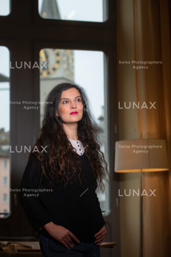 Autorin Aliyeh Ataei